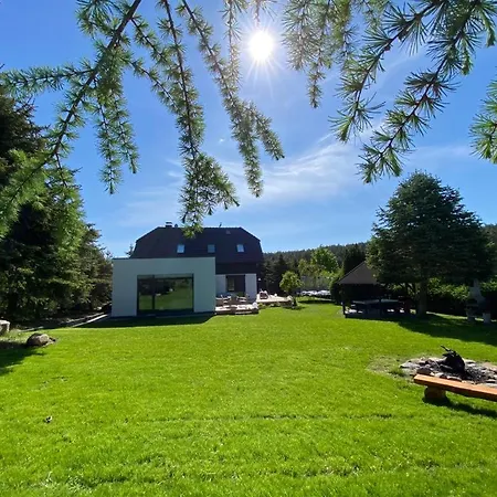 VILLA DANUTA- WISELKA, direct at National Park, big garden, 4 bedrooms, private SAUNA-2